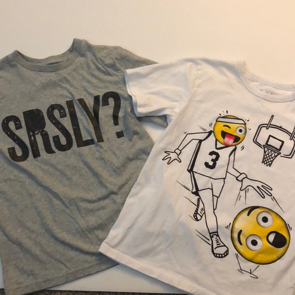2 tshirts